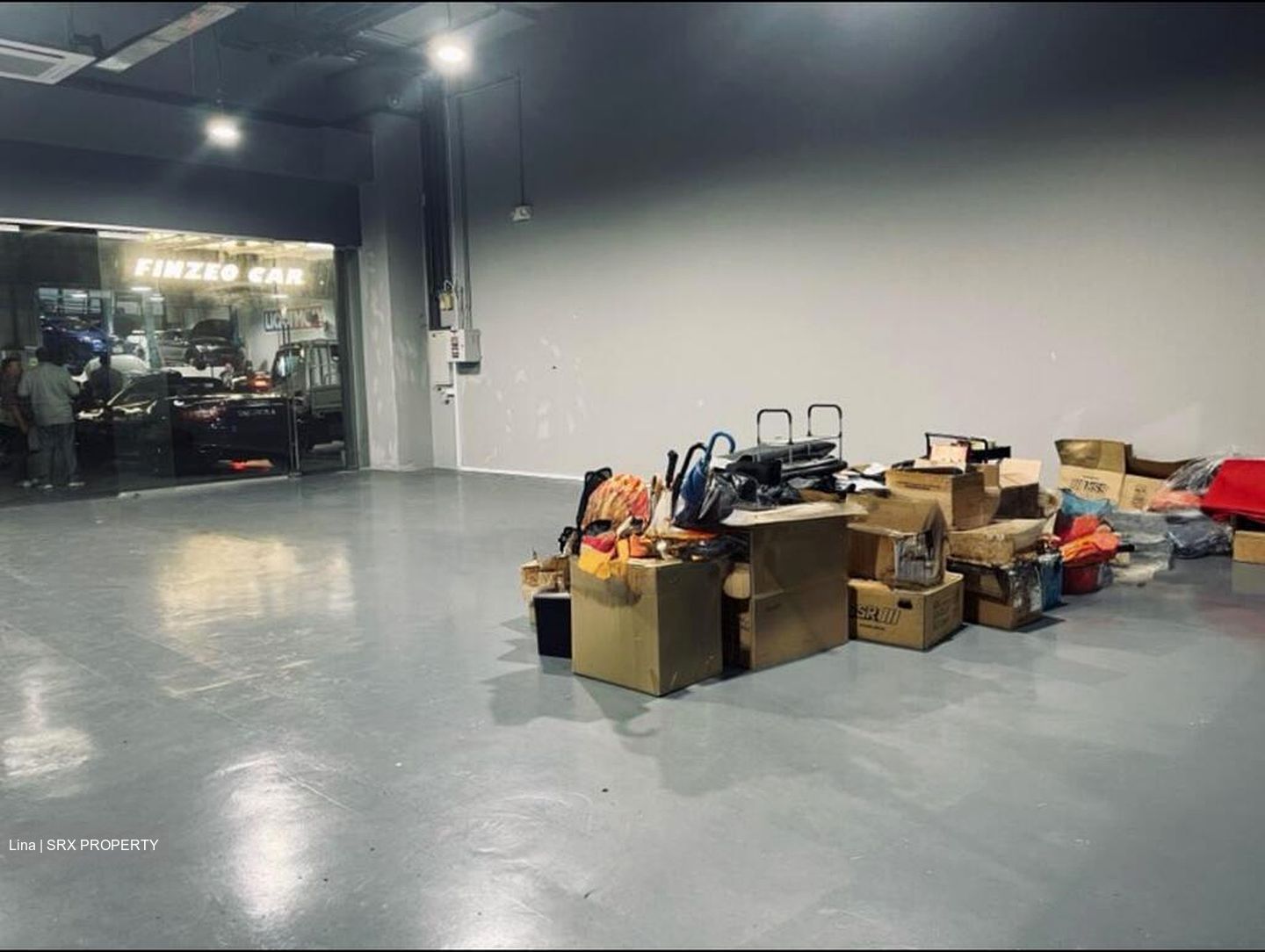 Carros Centre (D25), Factory #577699601